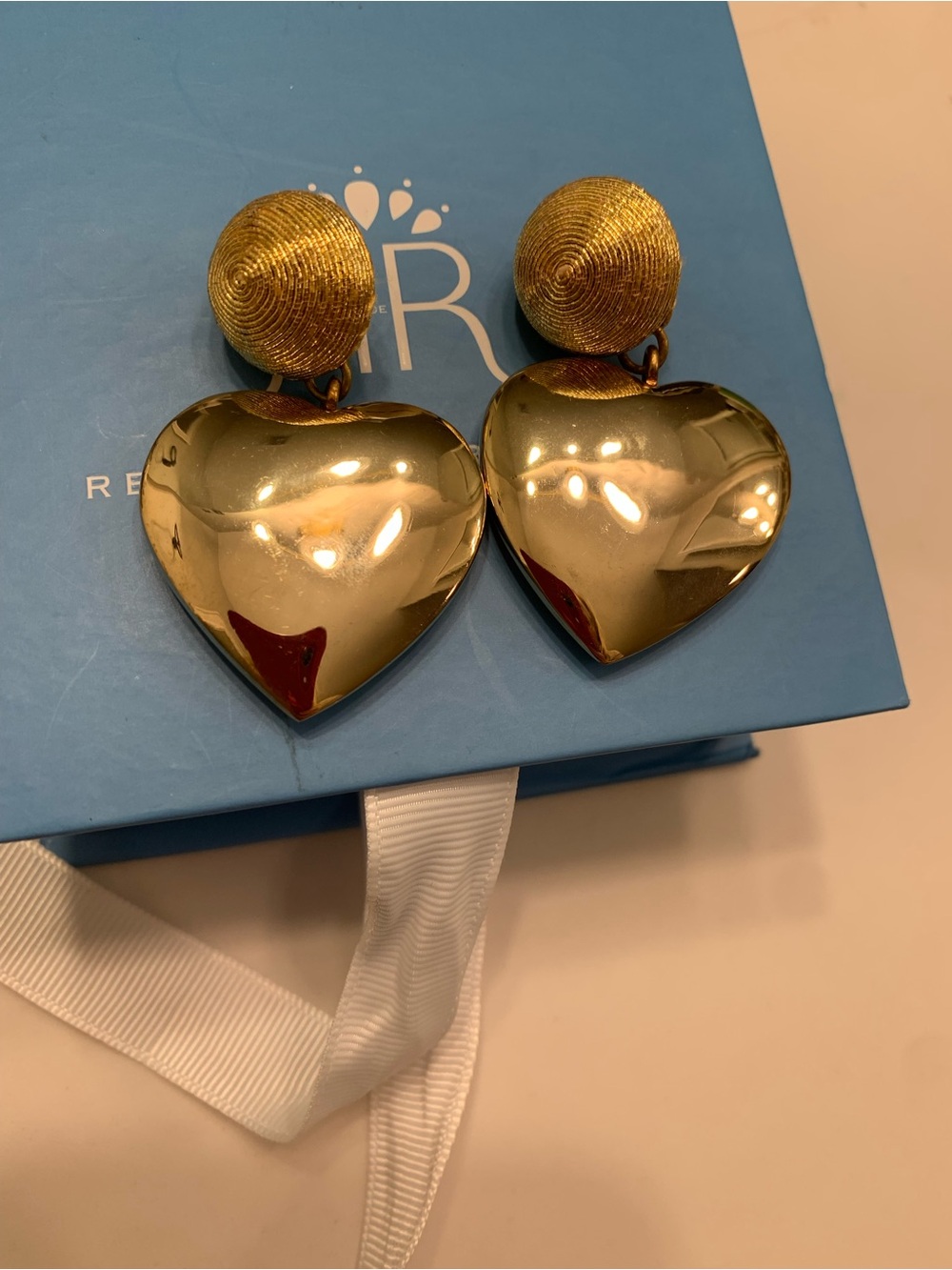 Rebecca de Ravenel - mini Cora earrings - Gold Heart Drop Earrings